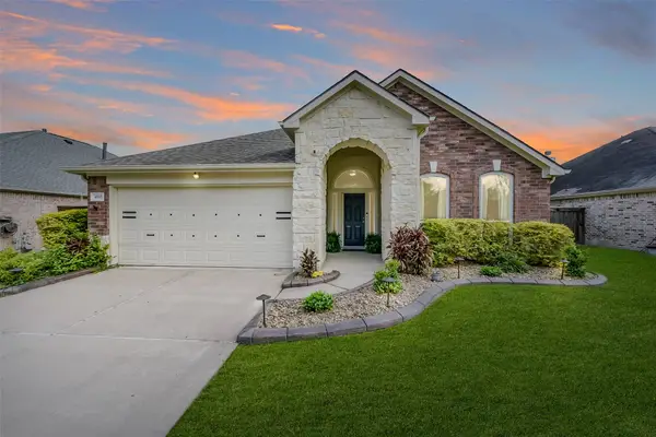 4505 Brazos Bend Drive, Pearland, TX 77584