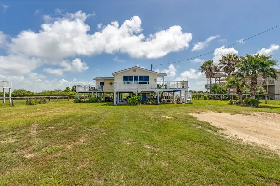 3915 1st Street, Galveston, TX 77554 - #3