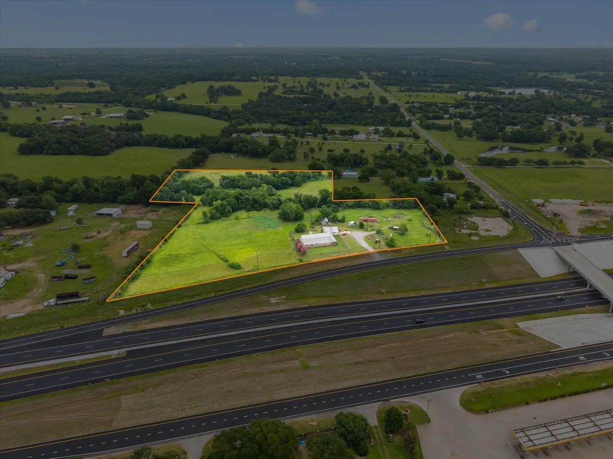 17645 Highway 6, Navasota, TX 77868 - Image #1