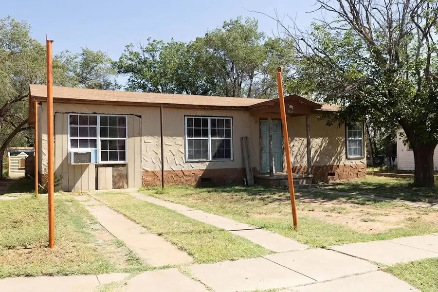 502 N 10th Street, Lamesa, TX 79331 - #3
