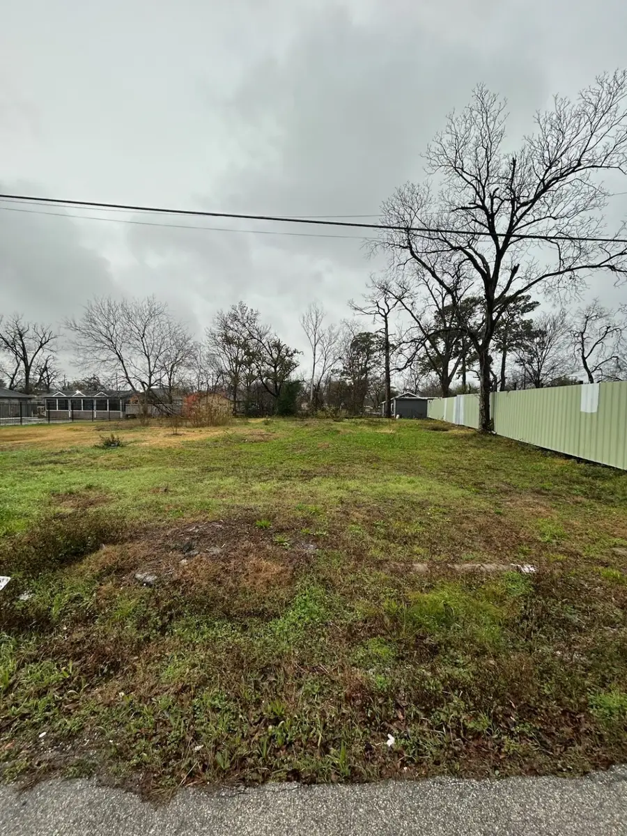 3721 Sayers St, Houston, TX 77026 - Image #2