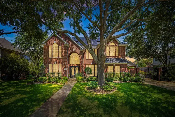 711 Oyster Creek Drive, Sugar Land, TX 77478