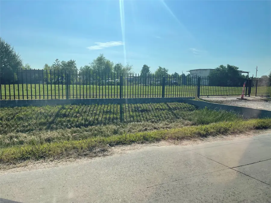 109 County Road 3580, Cleveland, TX 77327 - Image #3