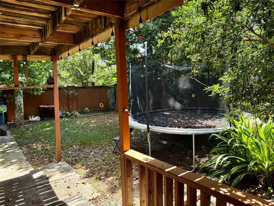 2317 35th Avenue N, Texas City, TX 77590 - #3