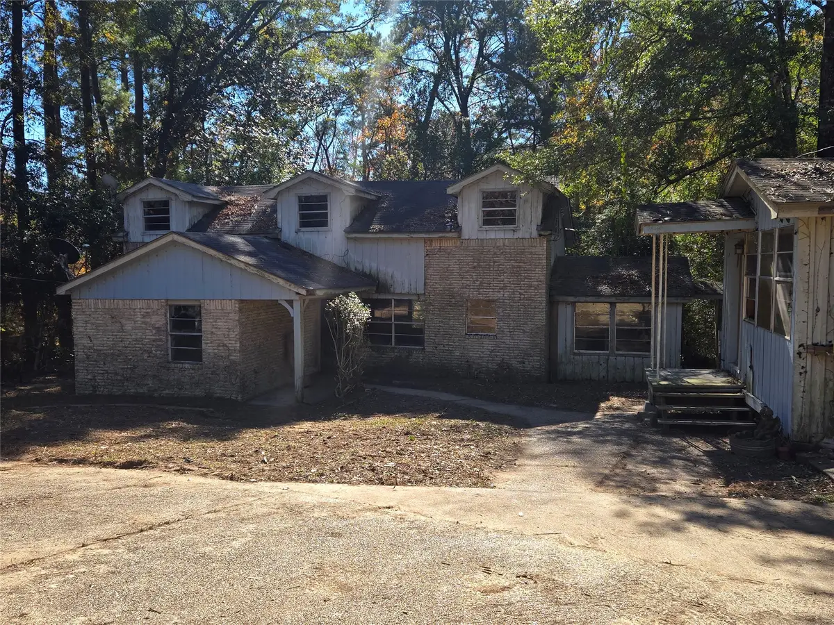 168 Stacy Springs Circle, Livingston, TX 77351 - #1