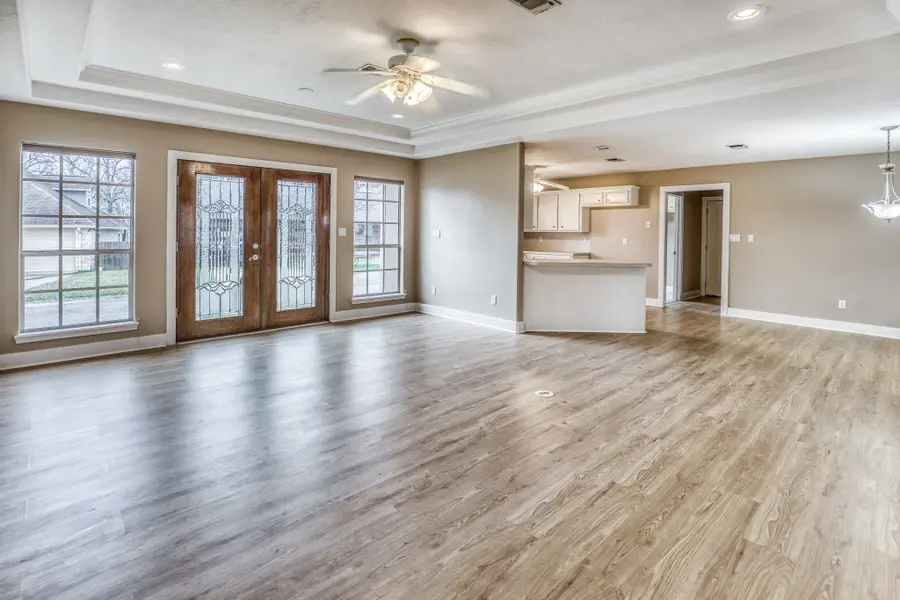 114 Park Place, La Grange, TX 78945 - #2