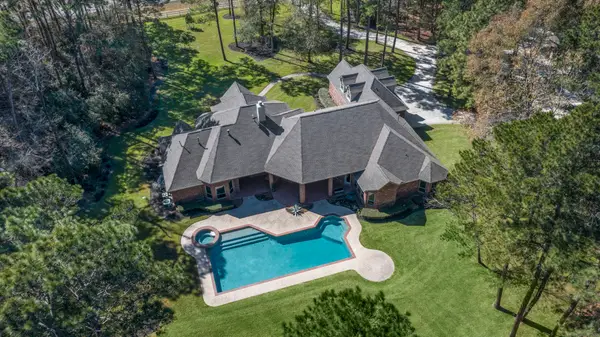 11302 Lake Forest Drive, Conroe, TX 77384