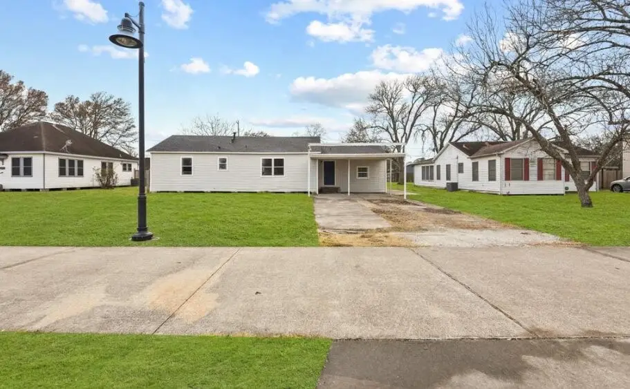 406 San Jacinto Street, La Porte, TX 77571 - #1