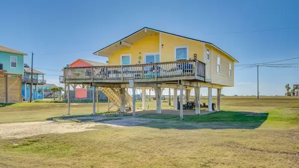 13219 Buccaneer Parkway, Freeport, TX 77541