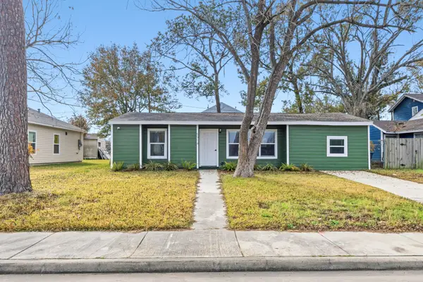 5914 Southcrest St Street, Houston, TX 77033