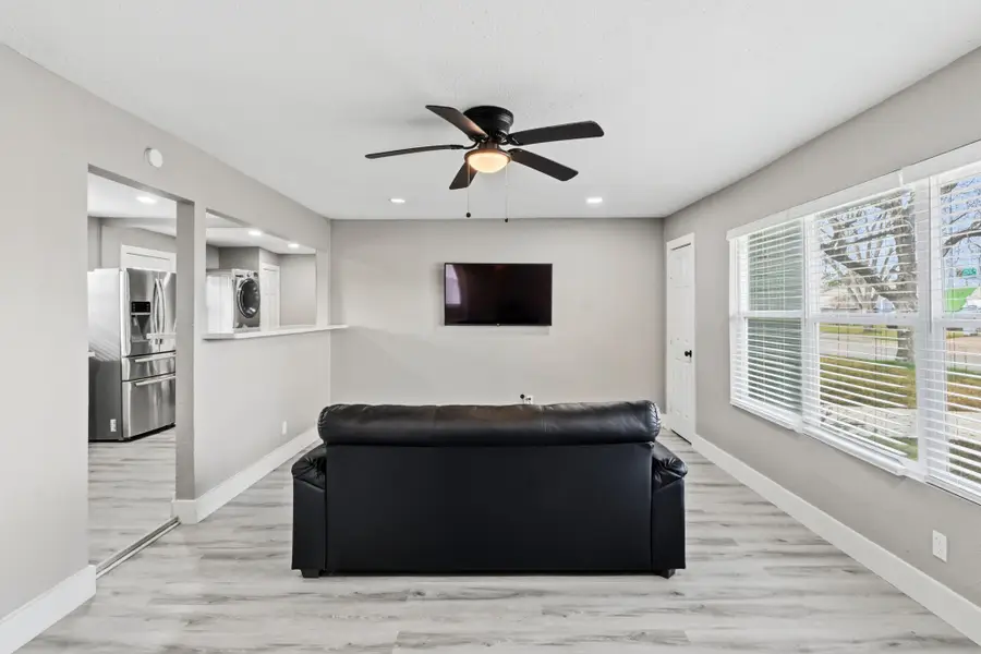 5914 Southcrest St Street, Houston, TX 77033 - #2
