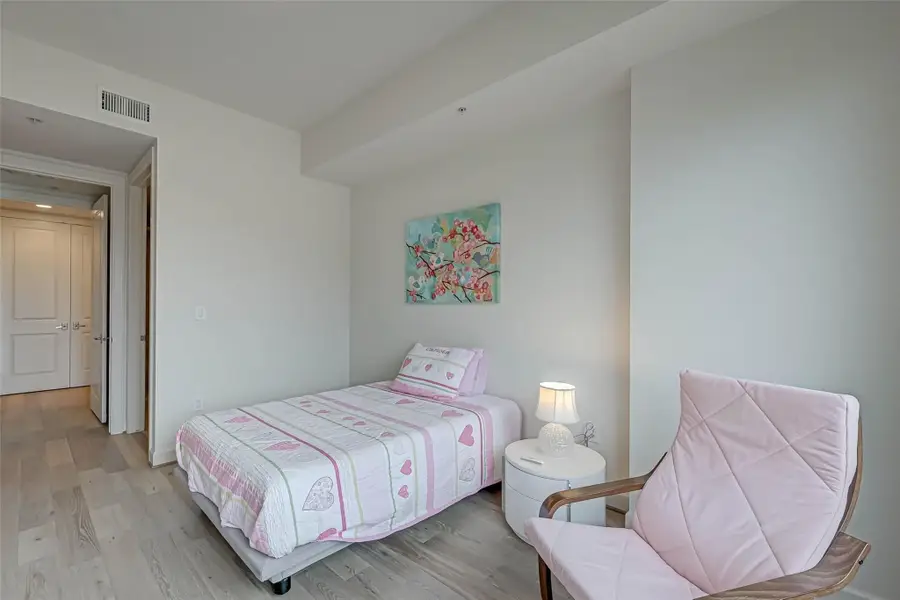 2207 Bancroft Street #1202, Houston, TX 77027 - Image #2