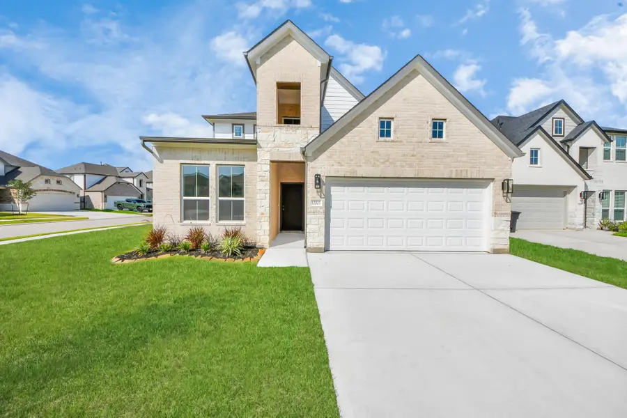 12003 Maple Oak Drive, Houston, TX 77066 - Image #3