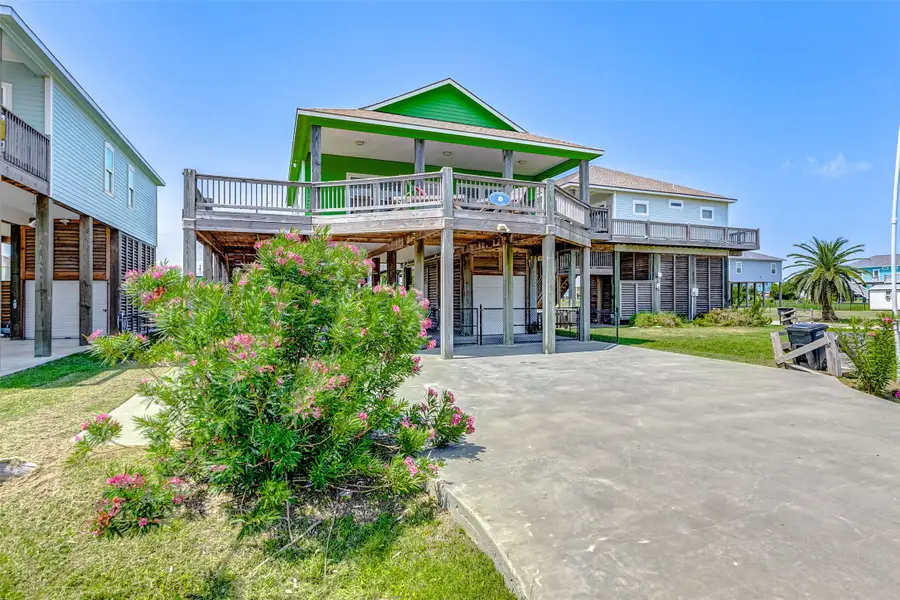 877 Palmetto Drive, Crystal Beach, TX 77650 - #3