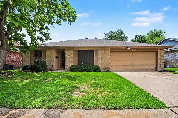 8518 Ashwyne Lane, La Porte, TX 77571