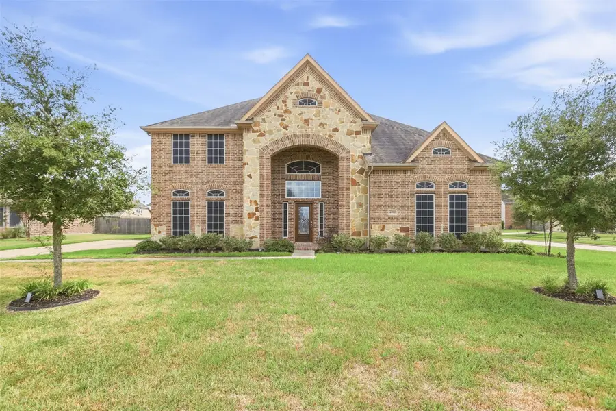 4002 Broadmoor Drive, Monterey Belvieu, TX 77523 - #2