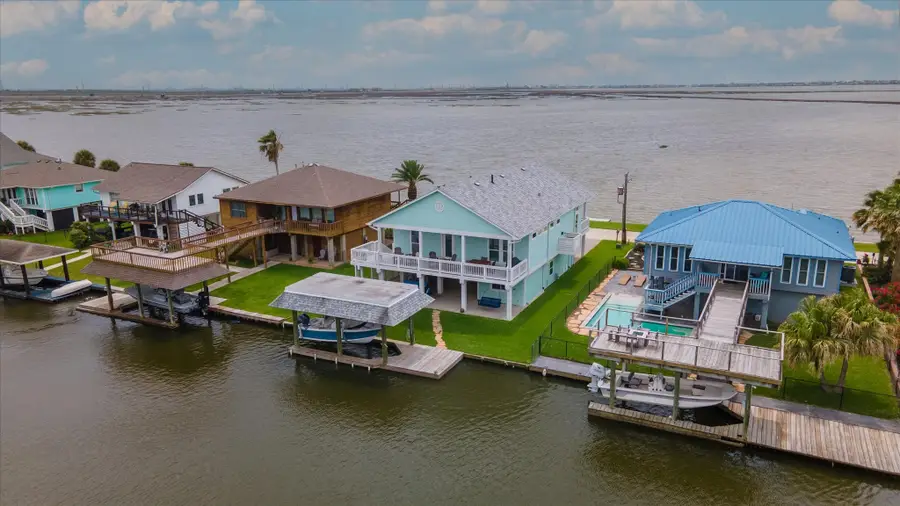 1303 Blue Heron Street, Bayou Vista, TX 77563 - #2