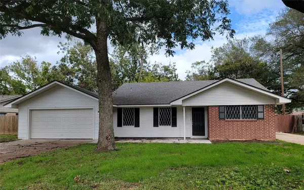 1211 Crestmont Street, Wharton, TX 77488