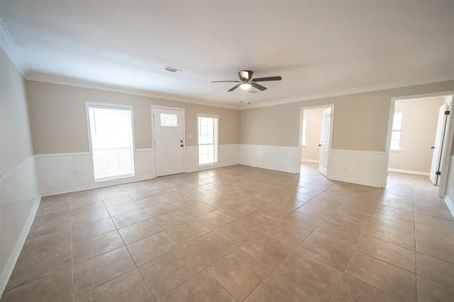 309 Camelot Circle, Lufkin, TX 75904 - Image #3