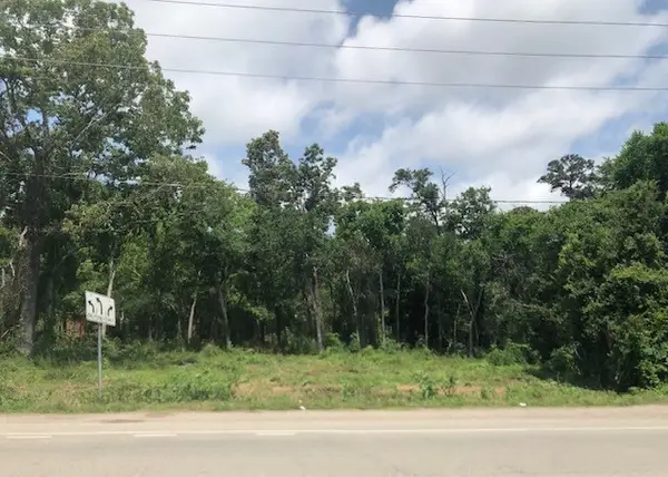 215 S Fm 565, Baytown, TX 77523