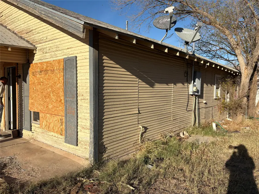 1009 Scurry Street, Big Spring, TX 79720 - Image #2