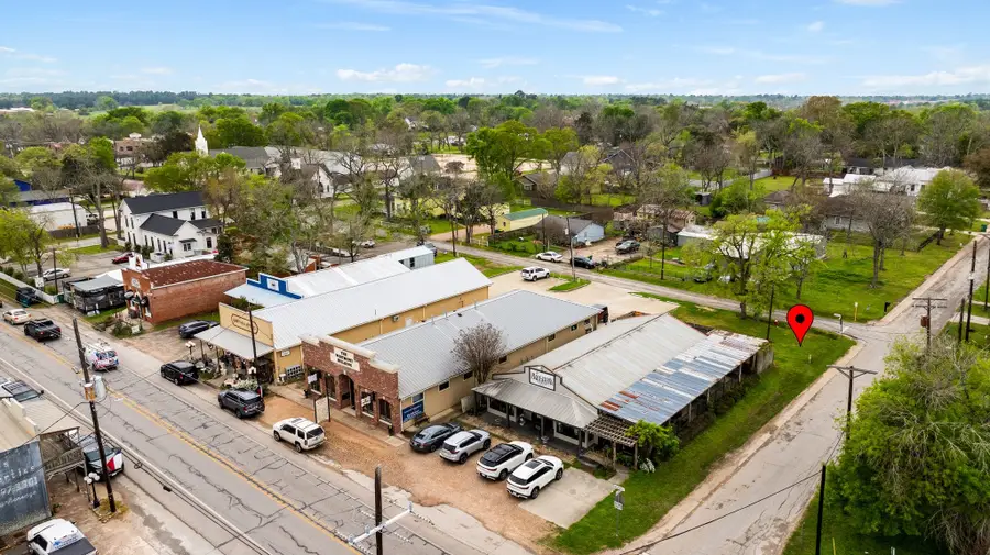 202 Pond Street, Montgomery, TX 77356 - Image #2