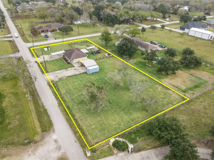 3721 Avenue E, Santa Fe, TX 77510 - Image #2