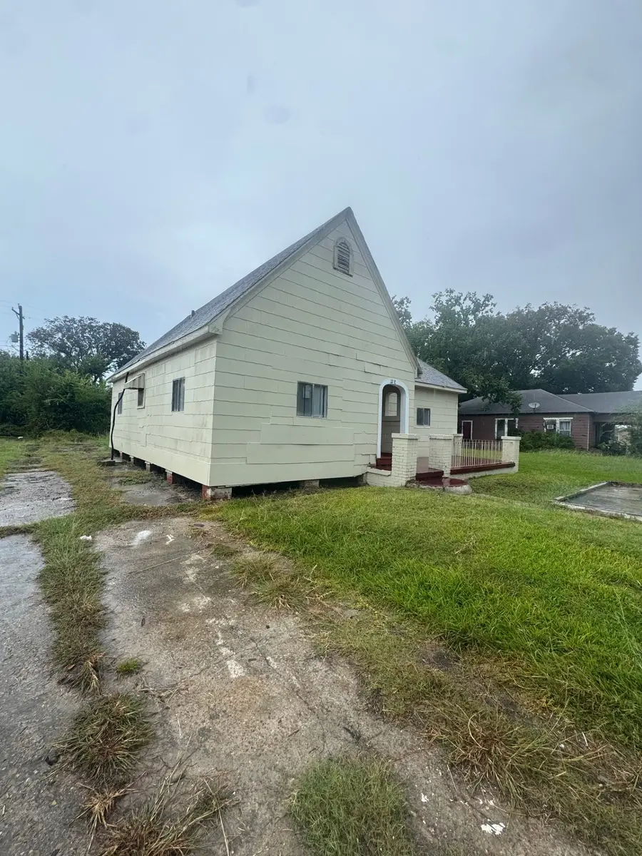 2217 Rev Dr Ransom Howard Street, Port Arthur, TX 77640 - #2