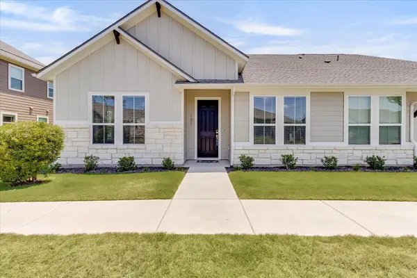 128 Stewart Drive #101, San Marcos, TX 78666