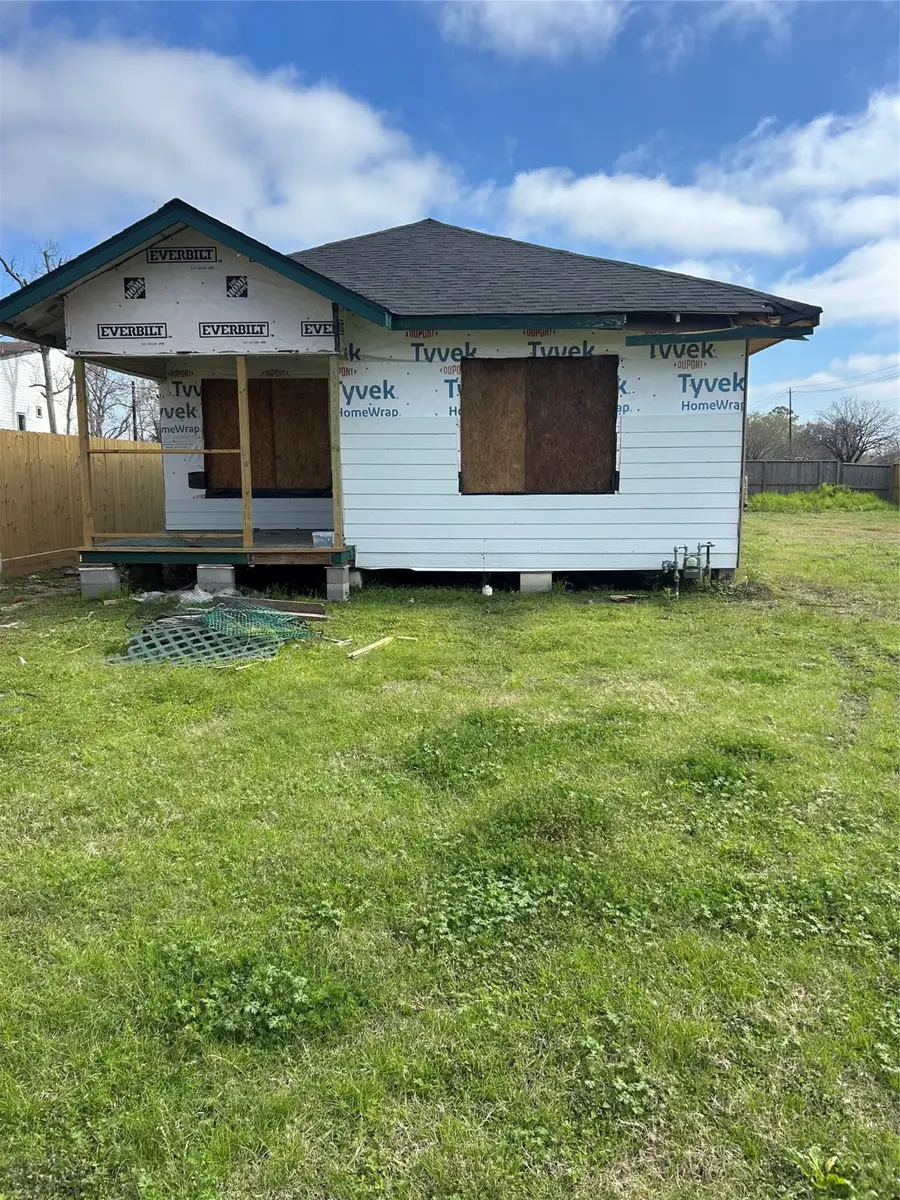 7702 Sealey Street, Houston, TX 77088 - Image #2