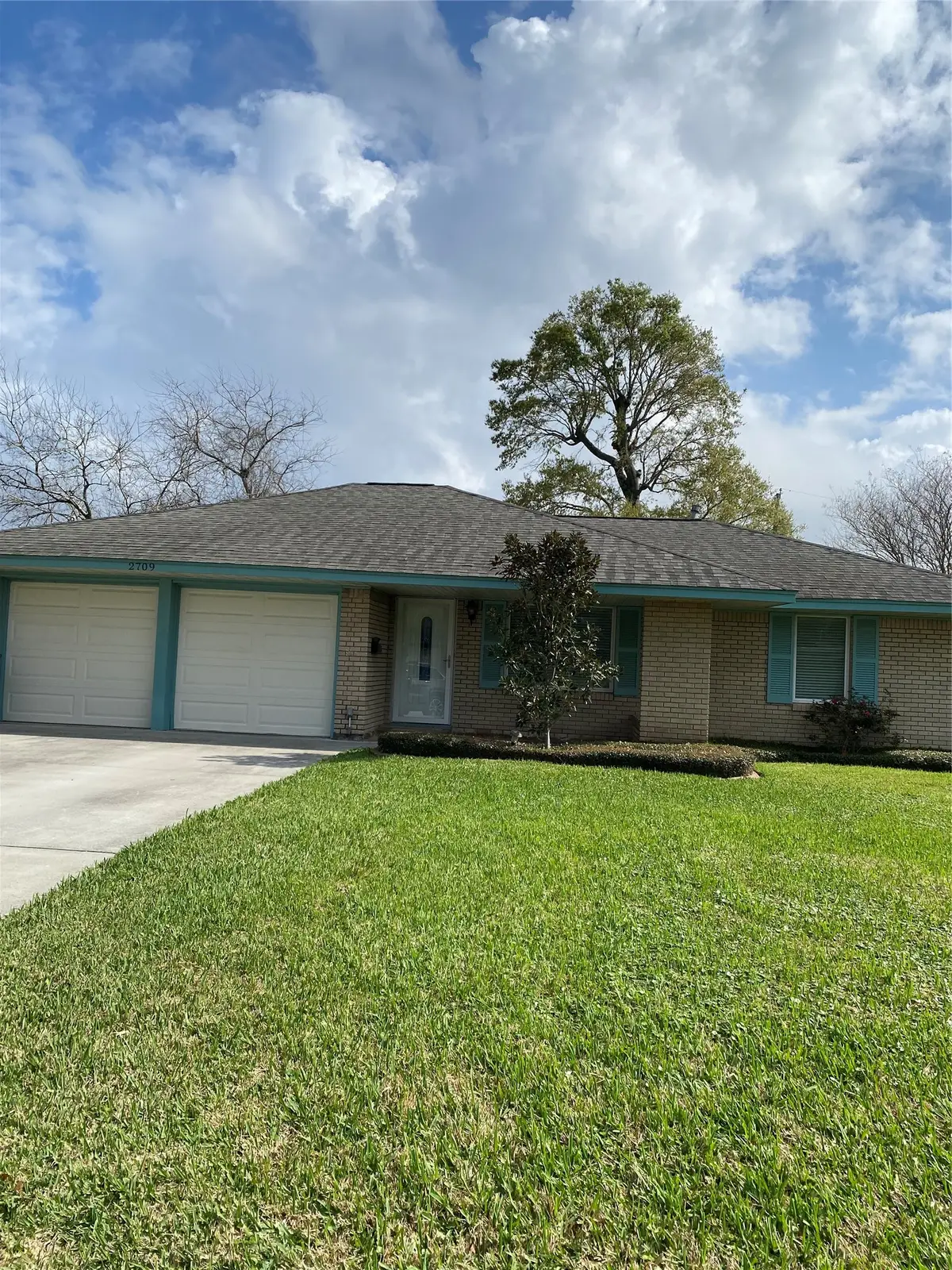 2709 Woodlawn Street, Dickinson, TX 77539 - #1