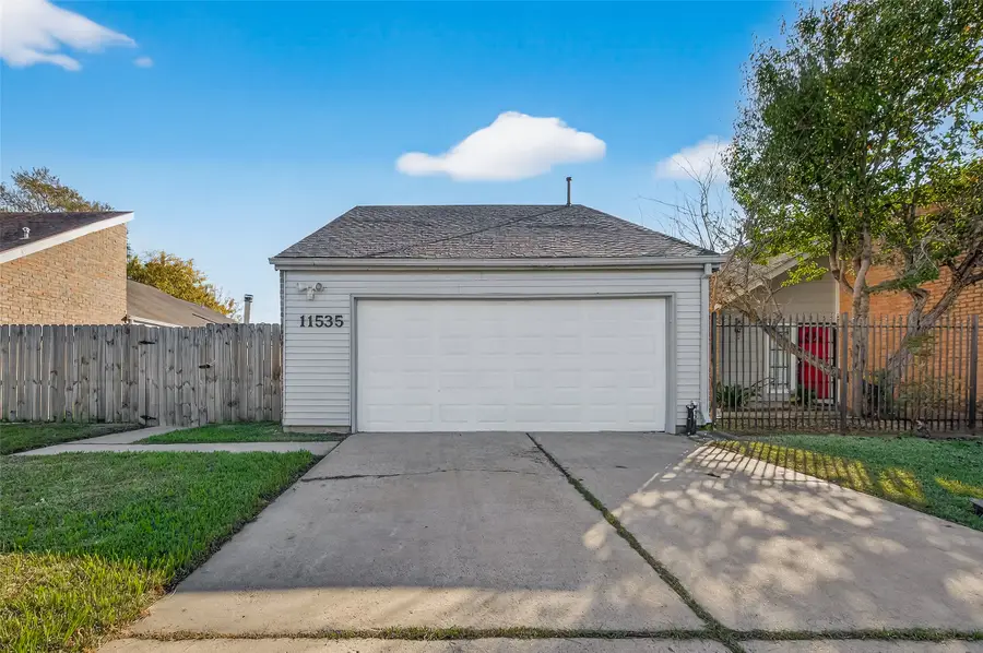 11535 Bellspring Drive, Houston, TX 77072 - Image #2