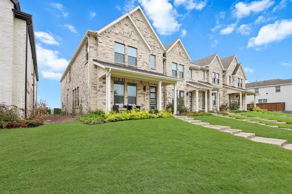 1013 Carnation Drive, Crowley, TX 76036