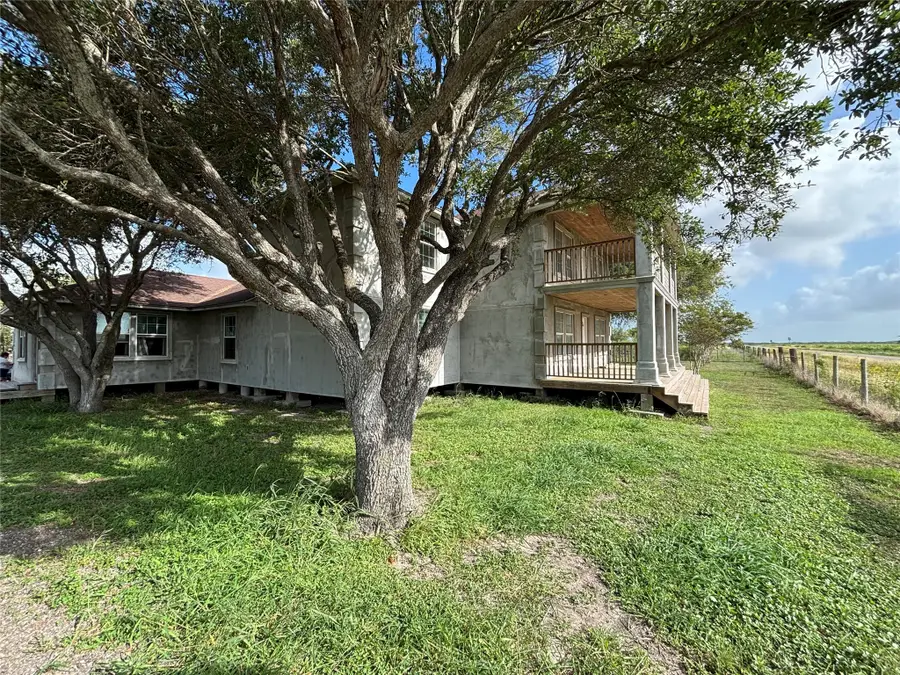 7411 County Road 2455, Sinton, TX 78387 - Image #2