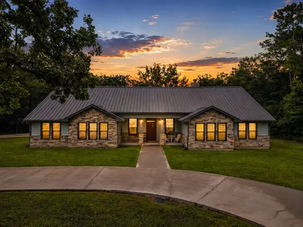 35 Rose Hill Court, Huntsville, TX 77320