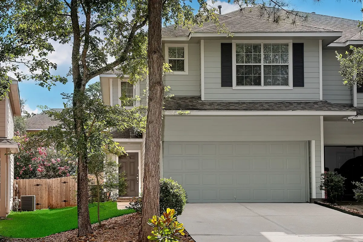11 Scenic Brook Court, The Woodlands, TX 77382 - #1