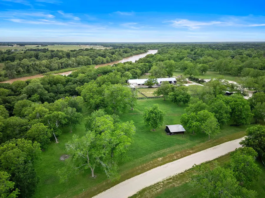 32919 Southern Manors Drive, Fulshear, TX 77441 - Image #2