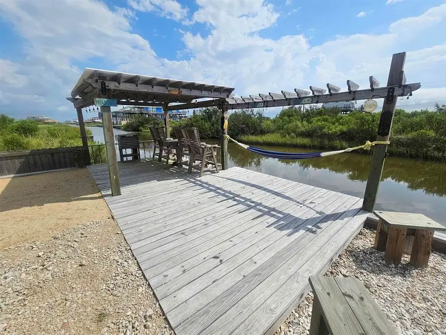 1072 Van Sant, Gilchrist, TX 77617 - Image #3