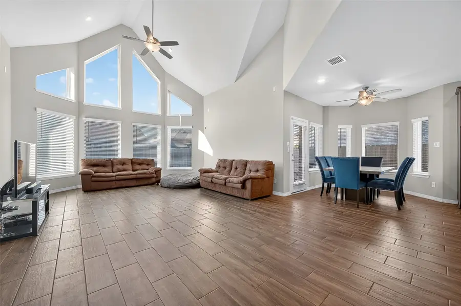 1122 Vidalia Onion Drive, Richmond, TX 77406 - Image #2