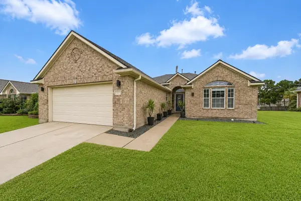 3536 Bayou Forest Drive, Shoreacres, TX 77571