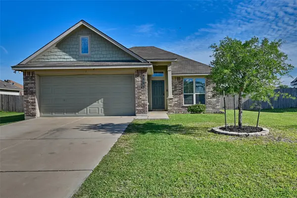 808 Mockingbird Street, Navasota, TX 77868