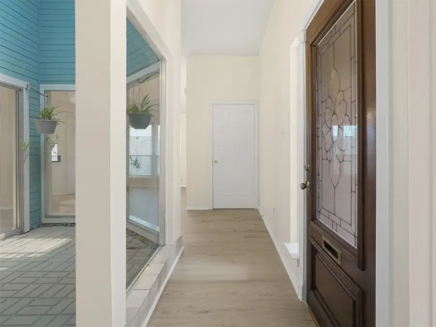 15618 Barbarossa Drive, Houston, TX 77083 - Image #3