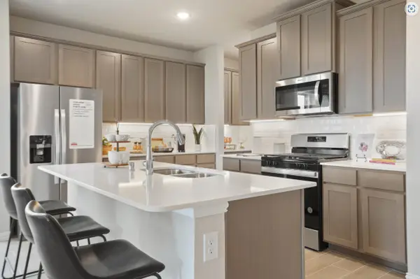 365 Covey Lane, Sealy, TX 77474