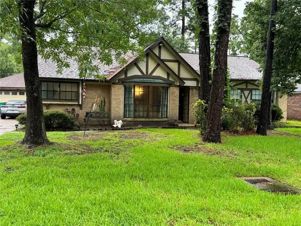 9626 Pinehurst Street, Baytown, TX 77521