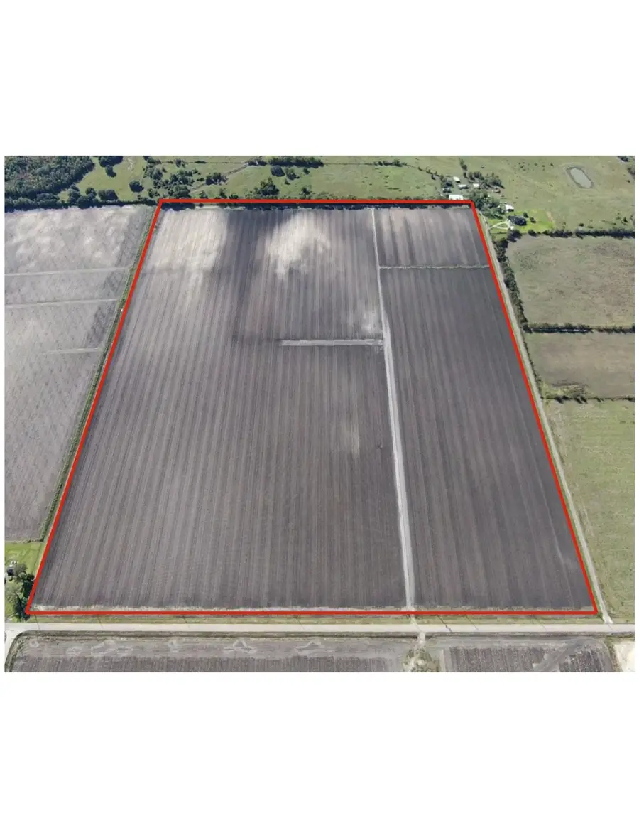 1010 County Road 23, Damon, TX 77430 - Image #2