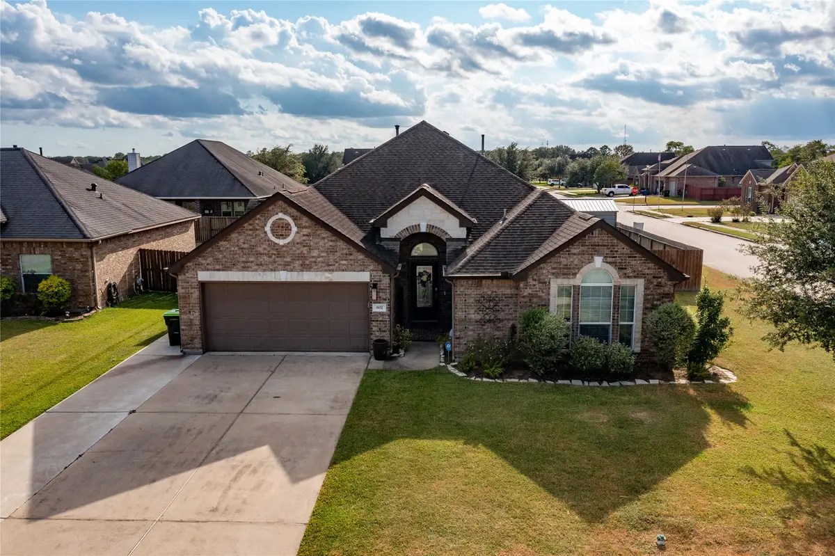 802 Sterling Court, Bay City, TX 77414 - Image #1