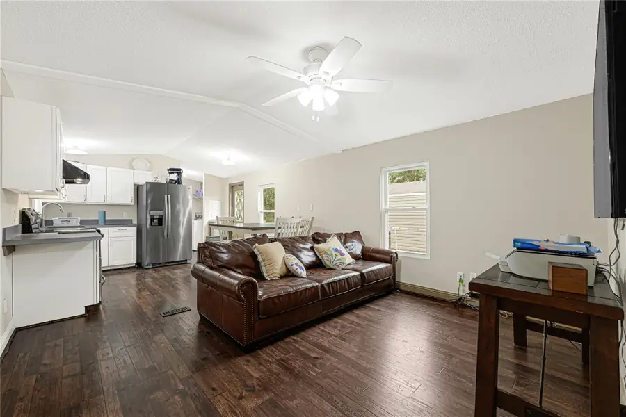 13726 Fernlake Drive, Houston, TX 77049 - Image #3