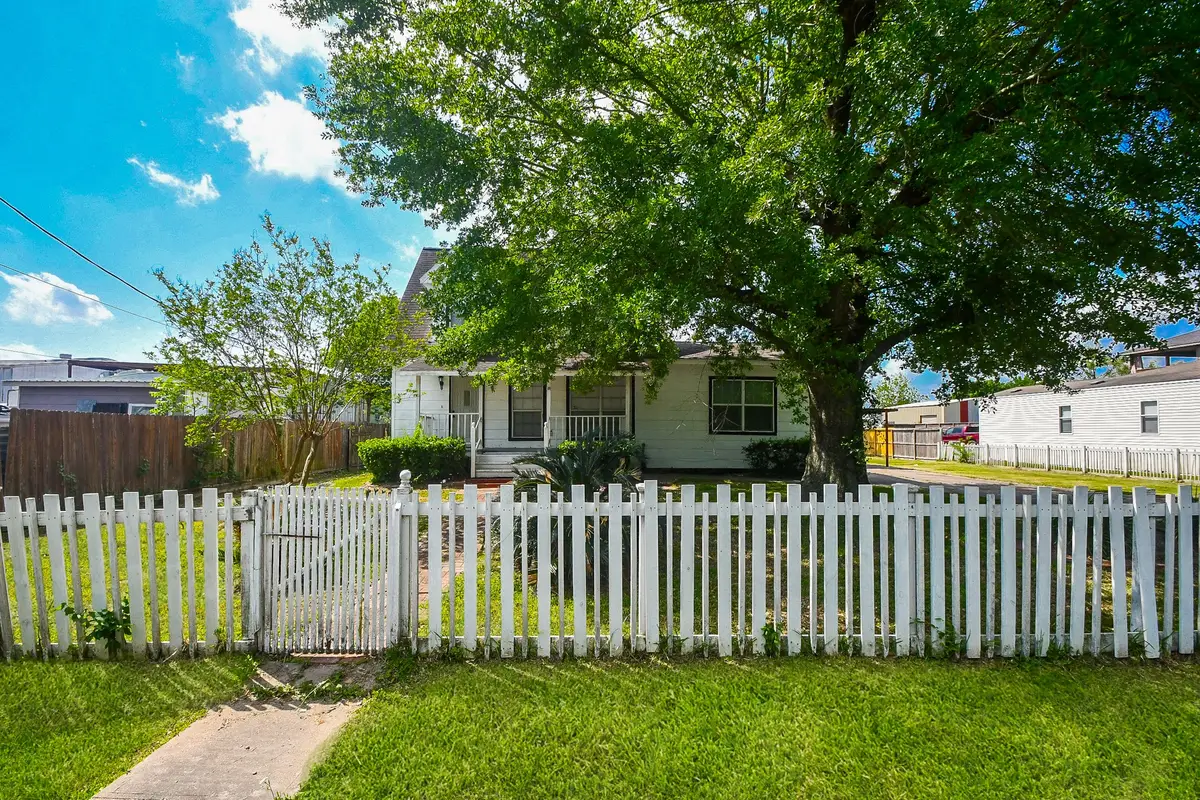 2636 Lone Oak Road, Houston, TX 77093 - Image #1