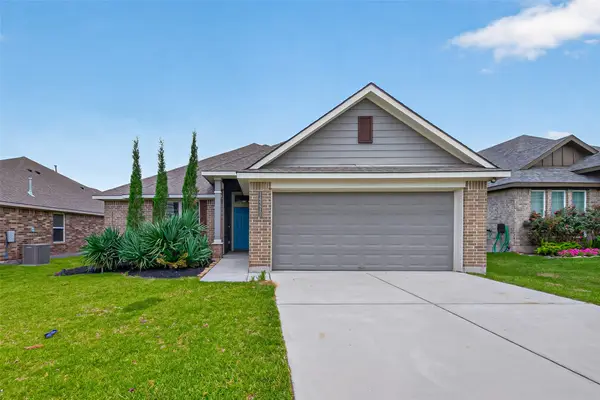 14370 S Summerchase Circle, Willis, TX 77318