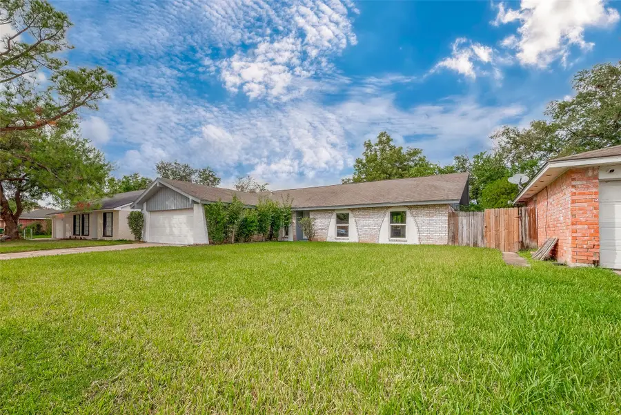 11522 Saulsworth Street, Houston, TX 77099 - #2